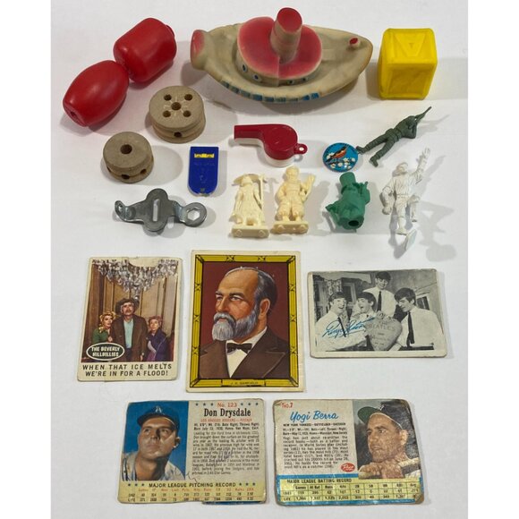 1960s Toys & Baseball Cards Yogi Berra Cracker Jack Beatles W.C. Fields Eraser - Picture 1 of 9